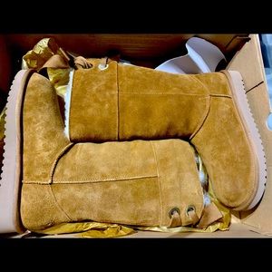Brand New Women’s Size 7 Koolaburra by UGG 👢 🔥